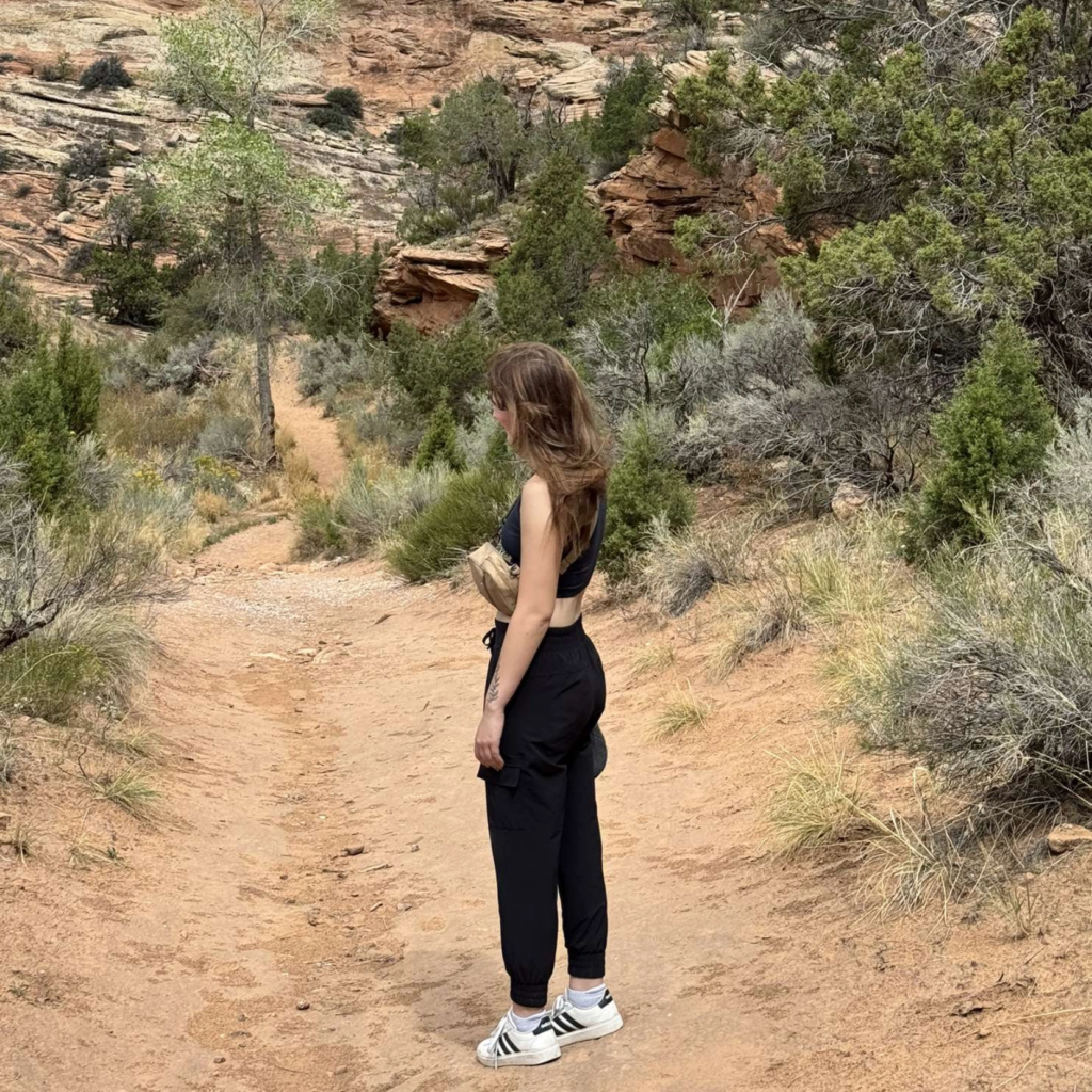 Evelyn Hodges Side view 